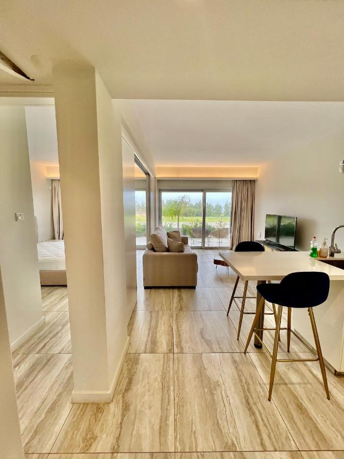 Emerald Suites Protaras Extérieur photo